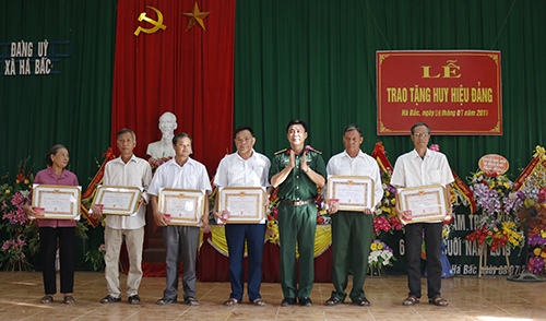 https://hatrung.thanhhoa.gov.vn/portal/Photos/2019-07/cbbc48d2bfd3ccd_MG_4189.JPG
