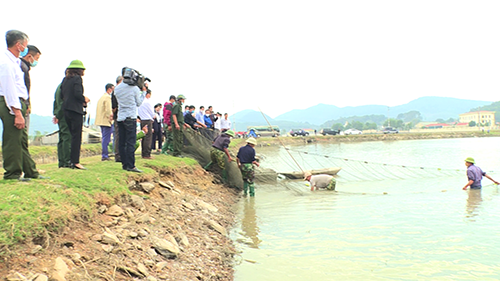 https://hatrung.thanhhoa.gov.vn/portal/Photos/2021-11/acc3ddd302054b8dvlcsnap-2021-11-29-17h10m28s554.png