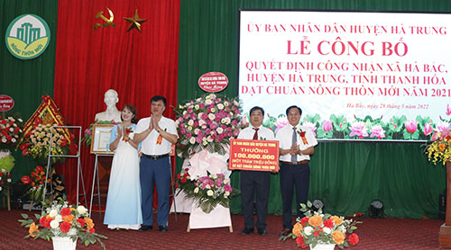 https://hatrung.thanhhoa.gov.vn/portal/Photos/2022-05/d0a031ea139e0a8d_MG_0888.JPG