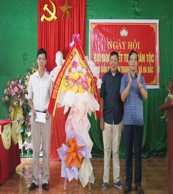 https://hatrung.thanhhoa.gov.vn/portal/Photos/2023-11/addd96bdd0d6f87dIMG_8526.JPG