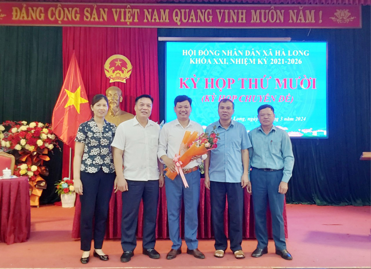 https://hatrung.thanhhoa.gov.vn/portal/Photos/2024-03/dd19b5f22f12292dz5297107211304_2d56ae28ab98389e5effe2c2958a634a.jpg